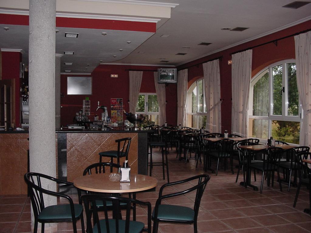 Hotel La Mora Villaseca de Laciana ภายนอก รูปภาพ